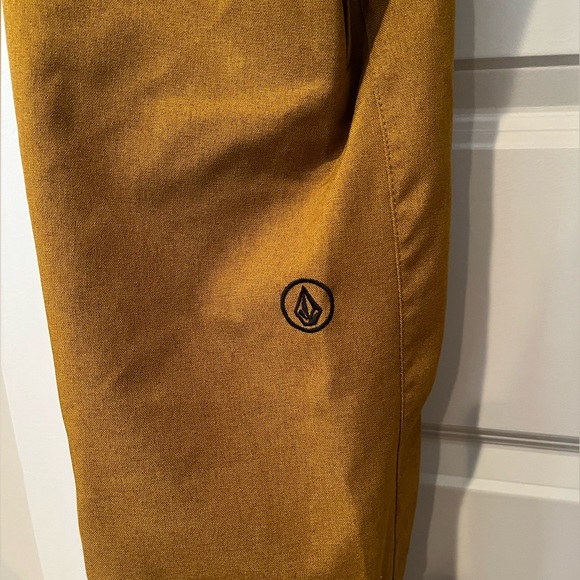 Volcom Men’s Snowboard Pants - Size L - Picture 9 of 10